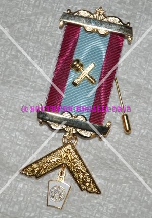 thumbnail image 2 of MASONIC REGALIA - MARK PAST MASTER (WM) JEWELS / MEDALS - Brand New Top Quality From Pakistan 2 of 4